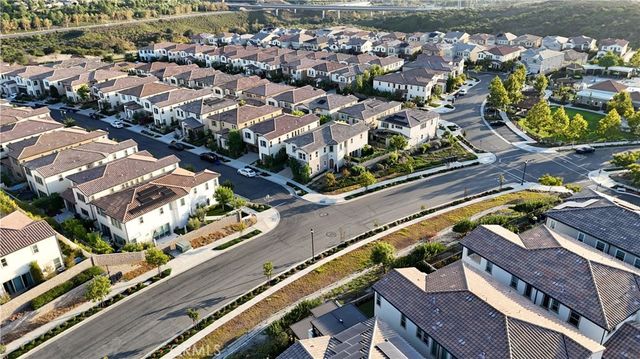 2060 Aliso Canyon, Lake Forest, CA 92610