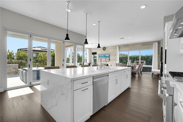 2060 Aliso Canyon, Lake Forest, CA 92610