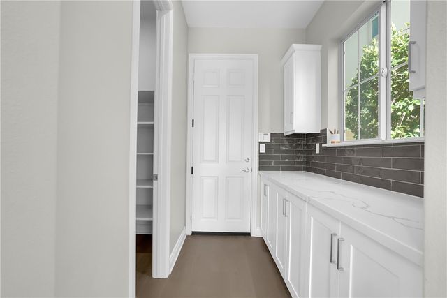 2060 Aliso Canyon, Lake Forest, CA 92610