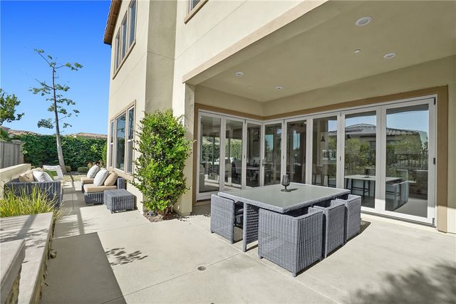 2060 Aliso Canyon, Lake Forest, CA 92610