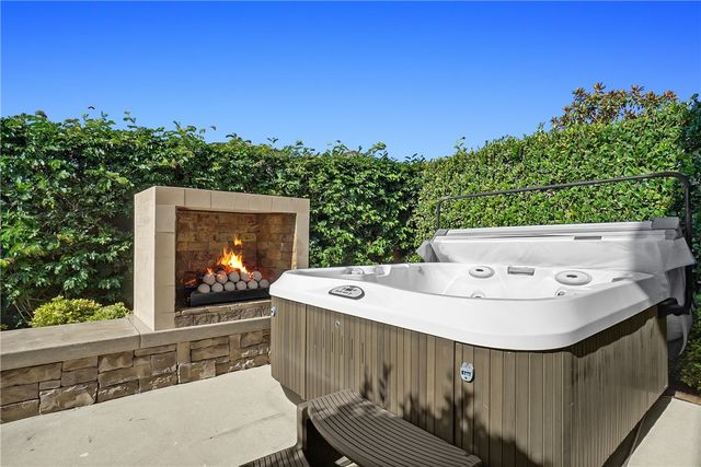 2060 Aliso Canyon, Lake Forest, CA 92610