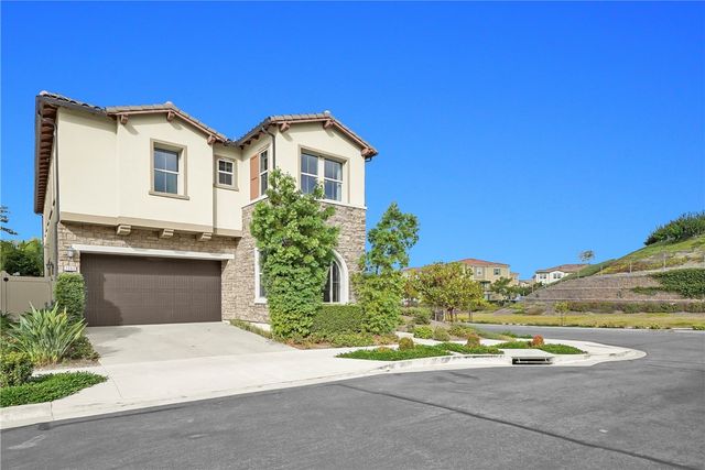 2060 Aliso Canyon, Lake Forest, CA 92610