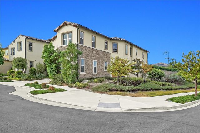 2060 Aliso Canyon, Lake Forest, CA 92610