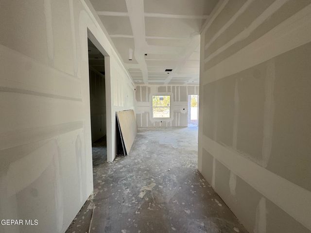 601 Harvest Grove Lane, Socorro, TX 79927