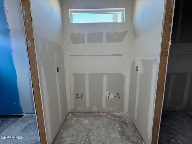 601 Harvest Grove Lane, Socorro, TX 79927