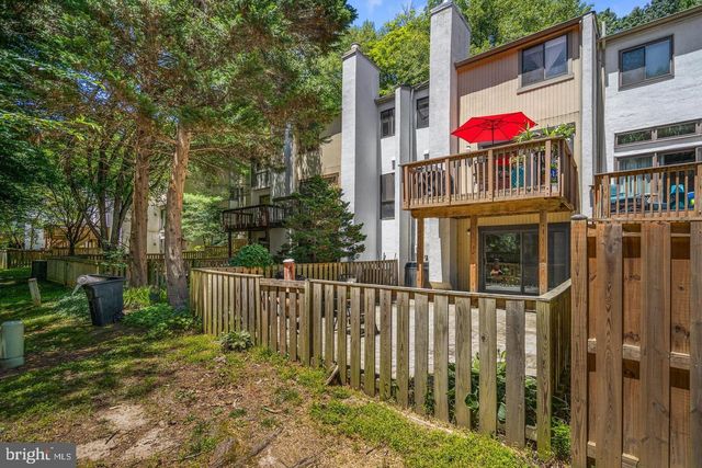 2343 MILLENNIUM LN, Reston, VA 20191