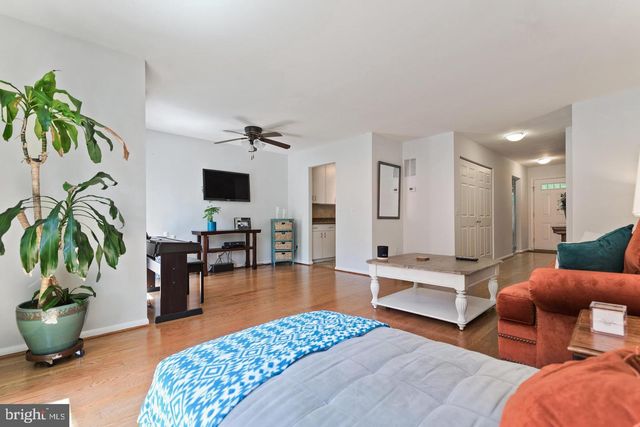 2343 MILLENNIUM LN, Reston, VA 20191