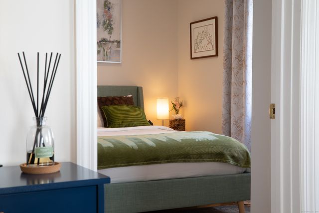 29 Quintard Terrace, Stamford, CT 06902