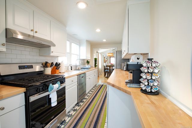 29 Quintard Terrace, Stamford, CT 06902