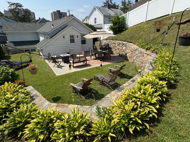 29 Quintard Terrace, Stamford, CT 06902