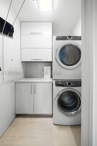 100 S Pointe Dr 1409, Miami Beach, FL 33139