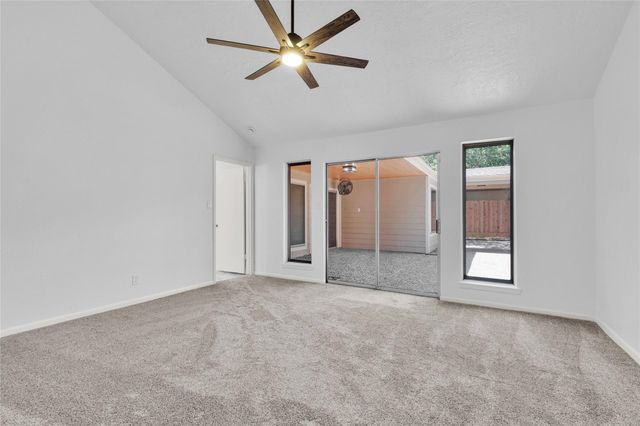11830 Thoreau Drive, Montgomery, TX 77356