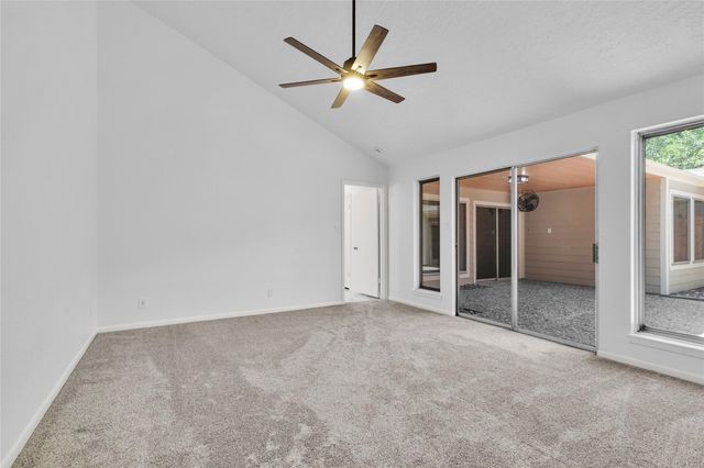 11830 Thoreau Drive, Montgomery, TX 77356