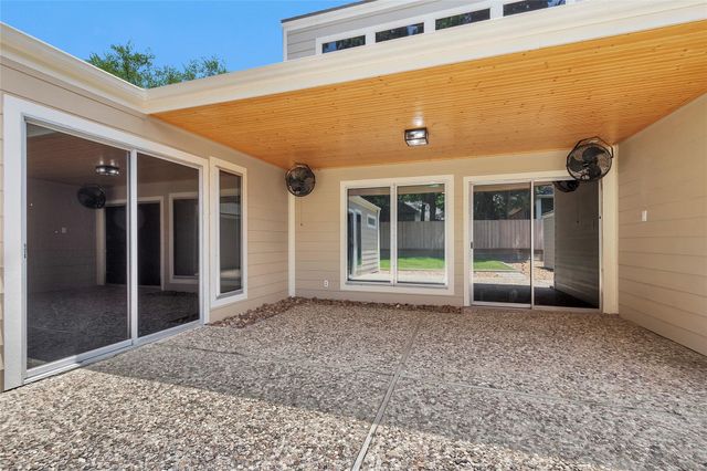 11830 Thoreau Drive, Montgomery, TX 77356