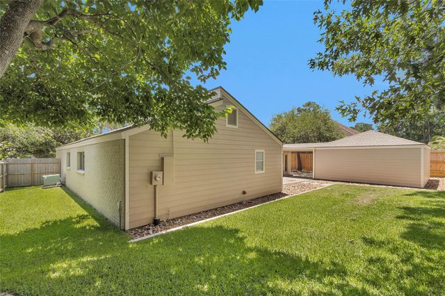 11830 Thoreau Drive, Montgomery, TX 77356