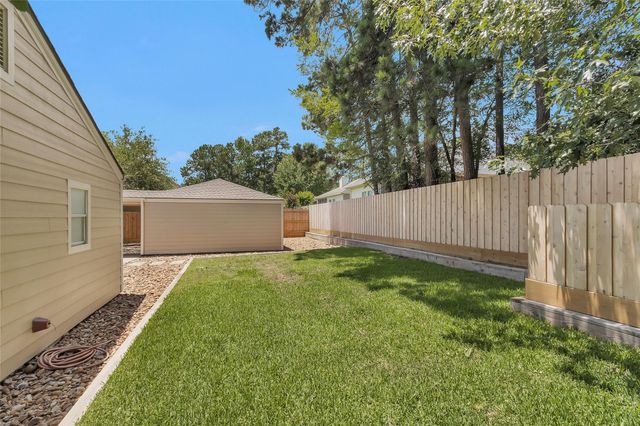 11830 Thoreau Drive, Montgomery, TX 77356