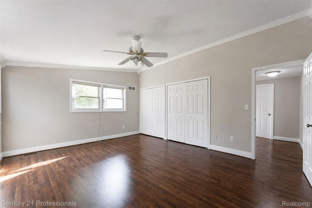1520 Brentwood Drive, Troy, MI 48098