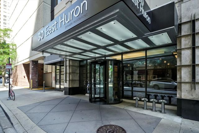 30 E HURON Street 5410, Chicago, IL 60611