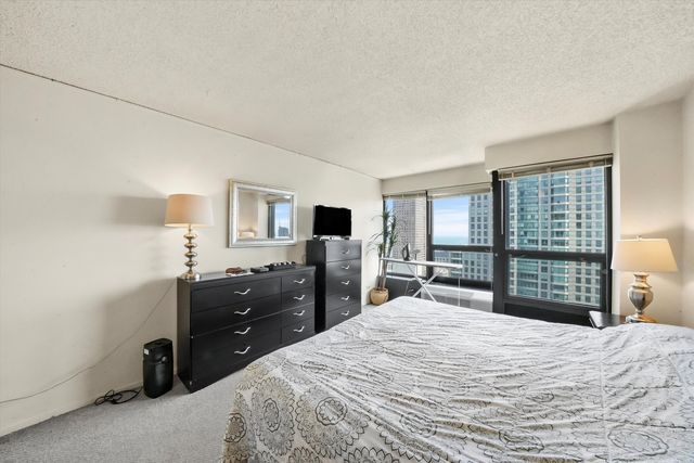 30 E HURON Street 5410, Chicago, IL 60611