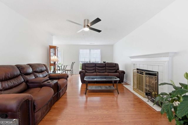 4628 Unicorn Point, Powder Springs, GA 30127