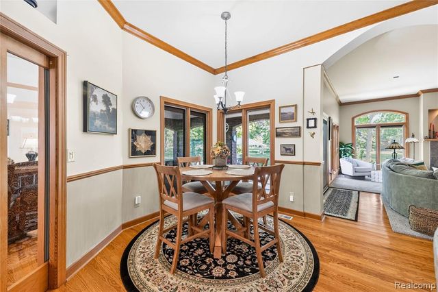 8454 Grays Drive, Grosse Ile, MI 48138