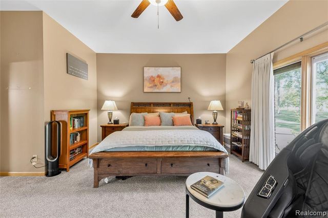 8454 Grays Drive, Grosse Ile, MI 48138
