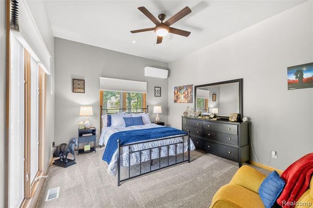8454 Grays Drive, Grosse Ile, MI 48138