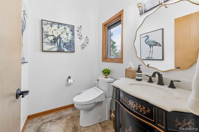 8454 Grays Drive, Grosse Ile, MI 48138