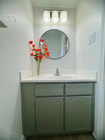 11127 Village Bend Lane 1127, Houston, TX 77072