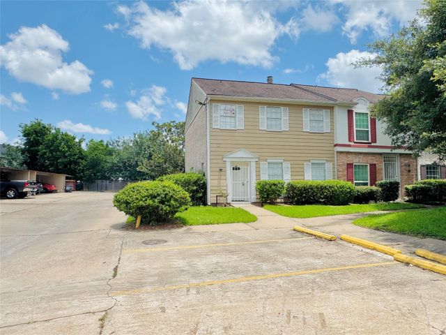 11127 Village Bend Lane 1127, Houston, TX 77072