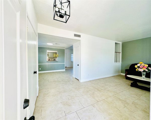 11127 Village Bend Lane 1127, Houston, TX 77072