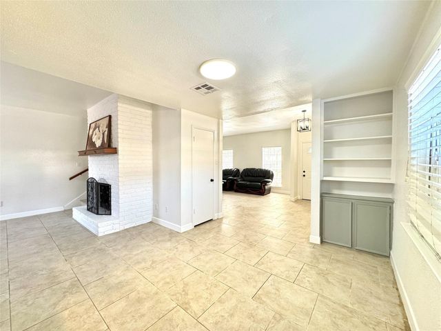 11127 Village Bend Lane 1127, Houston, TX 77072