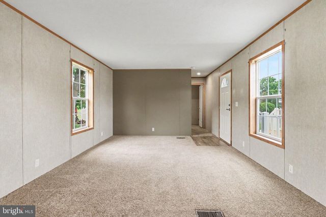 66 KIP RD, Halifax, PA 17032