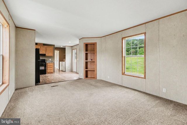 66 KIP RD, Halifax, PA 17032