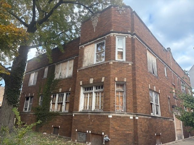 820 W 58th Street, Chicago, IL 60621