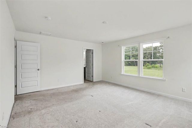106 Meadows Landing LN, Suffolk, VA 23434