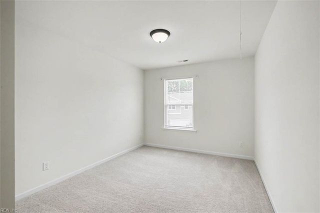 106 Meadows Landing LN, Suffolk, VA 23434