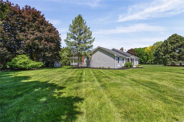 151 Guygrace Lane, Penfield, NY 14580