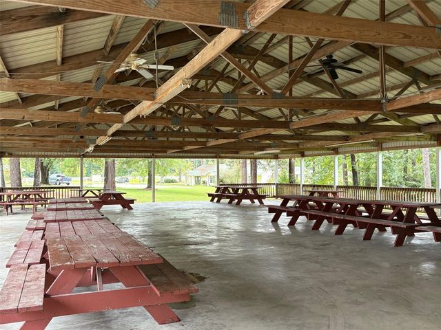 145 Pine Grove Drive, Livingston, TX 77351