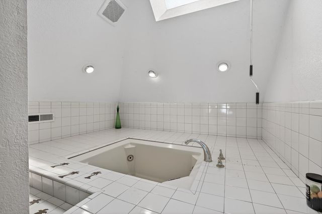 3928 Waynesboro Ct, Stockton, CA 95219