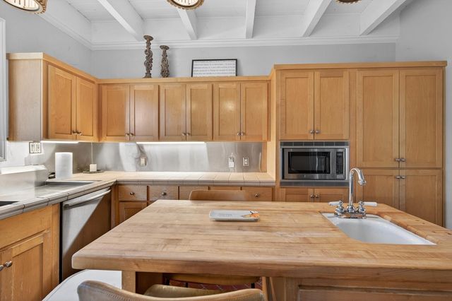 3928 Waynesboro Ct, Stockton, CA 95219