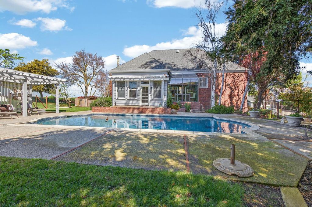 3928 Waynesboro Ct, Stockton, CA 95219