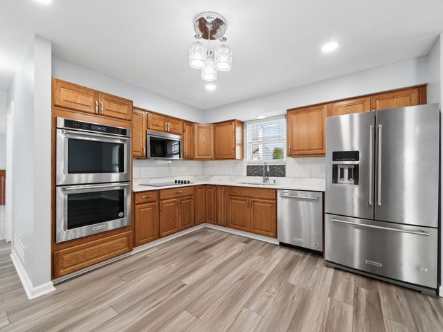 12335 Thoroughbred Drive, Pickerington, OH 43147