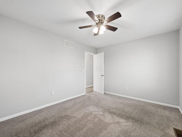 12335 Thoroughbred Drive, Pickerington, OH 43147