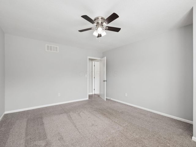 12335 Thoroughbred Drive, Pickerington, OH 43147