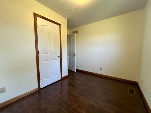 3824 Hickory Nut Road, Nancy, KY 42544