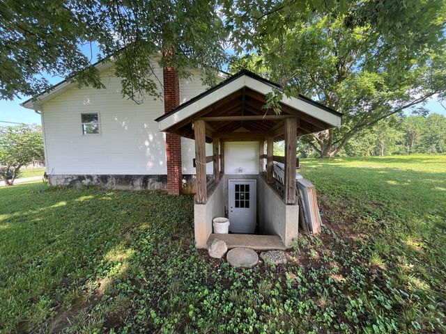 3824 Hickory Nut Road, Nancy, KY 42544
