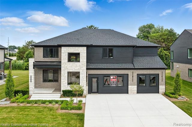 50701 Mistwood Drive, Macomb, MI 48042