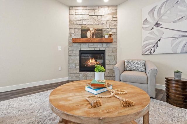 7042 Stonewood LANE, Lannon, WI 53046