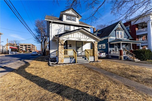 3901 Central Street, Kansas City, MO 64111